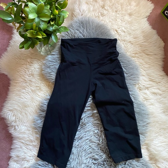 Lululemon Cropped Pants
